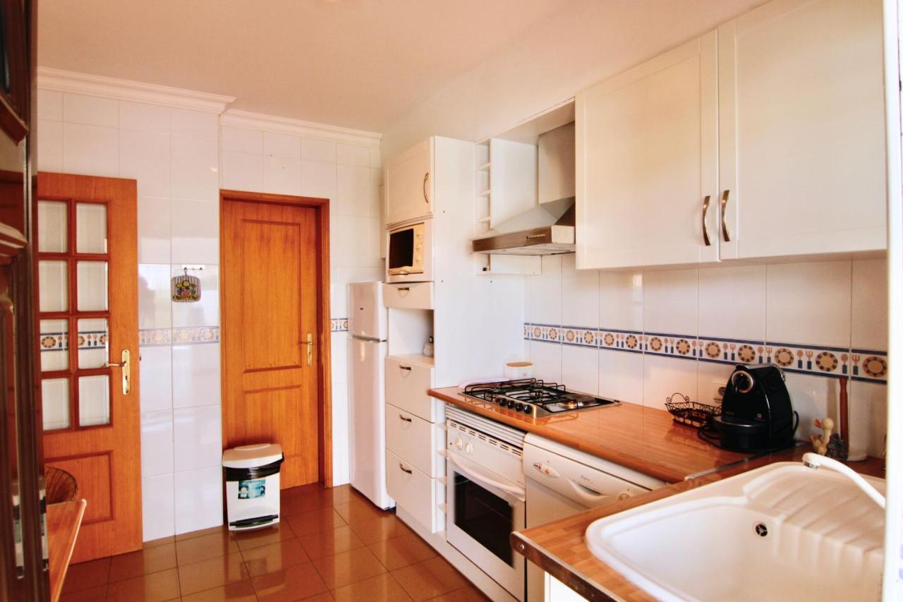אלבופיירה Lovelystay - Alto Dos Calicos 2Br House With Garden מראה חיצוני תמונה