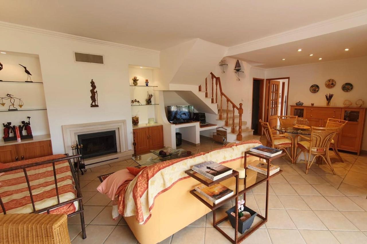 אלבופיירה Lovelystay - Alto Dos Calicos 2Br House With Garden מראה חיצוני תמונה